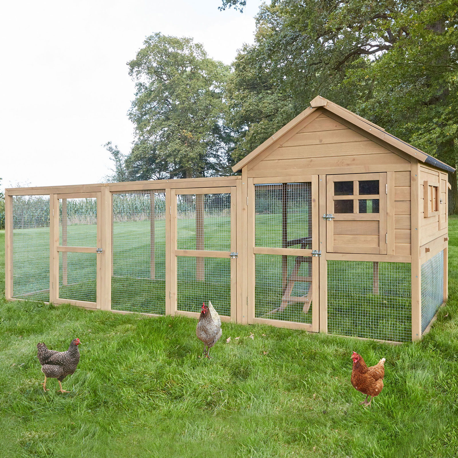 Hühnervoliere Happy Huhn aus massivem Holz mit großzügigem Auslaufbereich und stabilem Draht ideal für eine sichere und artgerechte Haltung von Hühnern auf Ihrer Grünfläche